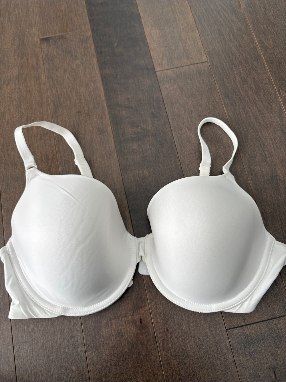 VICTORIA'S SECRET Smooth Lightly Lined Full Perfect Coverage White Bra, 36D